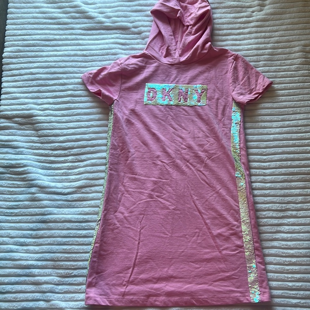 Pink short sleeve sequins dress with hood .